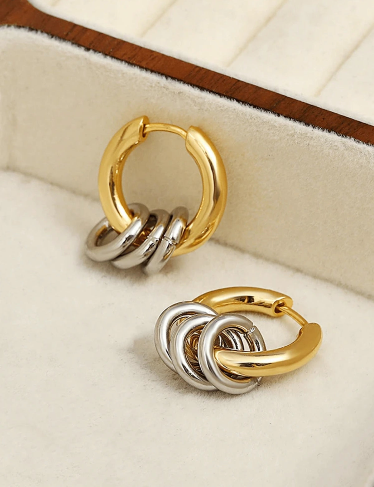 Sync Earings