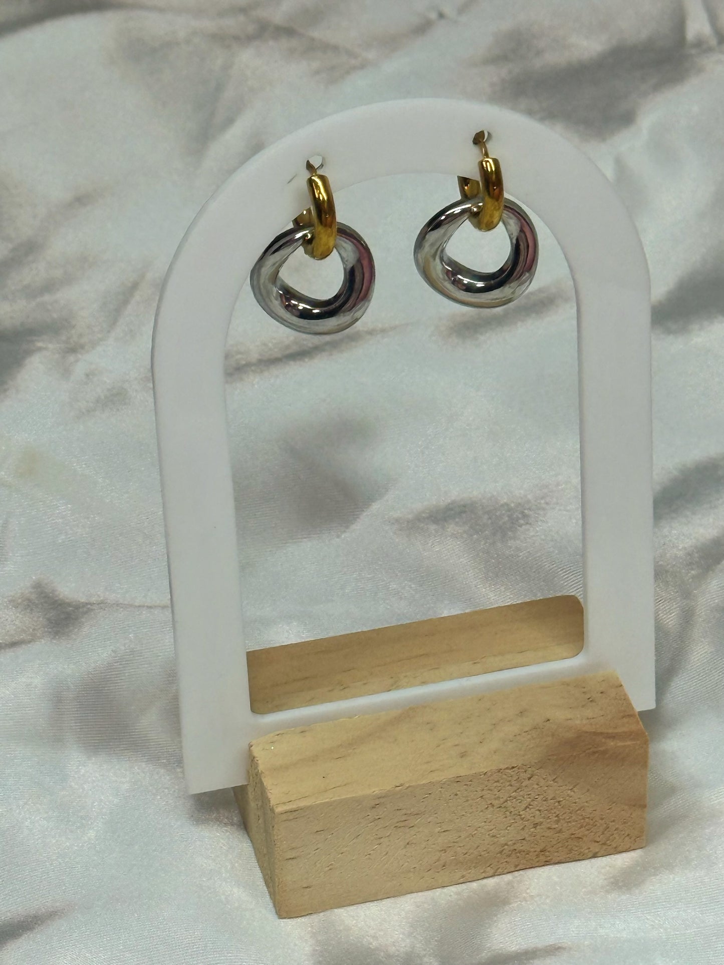 Nexo Earrings