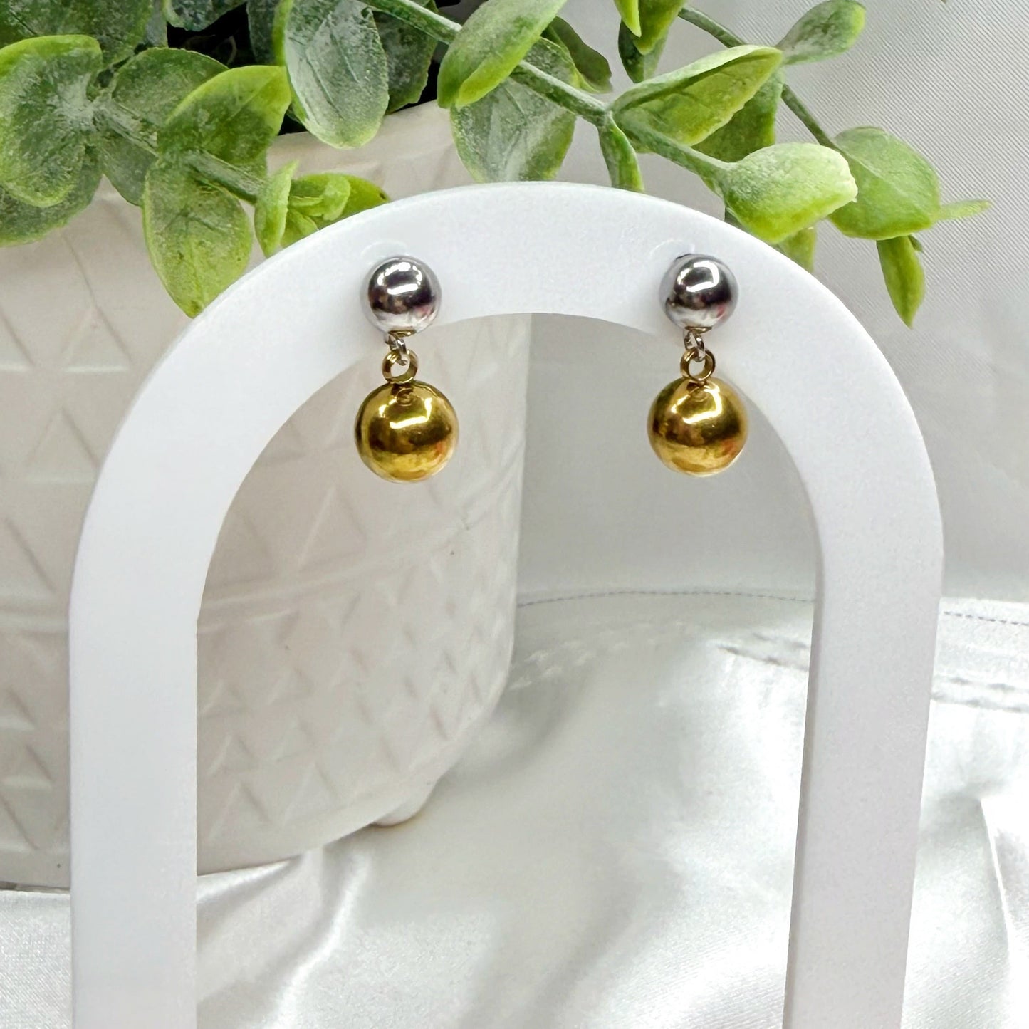 Soft Dew Earrings
